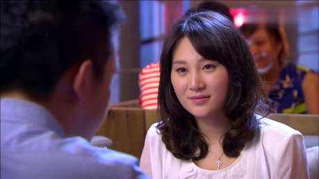 给女友足够的安全感,让她觉得你是一个可以依赖可以信任的人。大多数女生都缺乏安全感,因此她们往往也会因为想要获得安全感而选择和一个人在一起,可见,安全感占据着约会技巧里中第一的位置